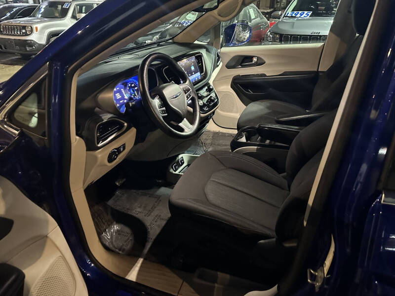 2021 Chrysler Pacifica Touring