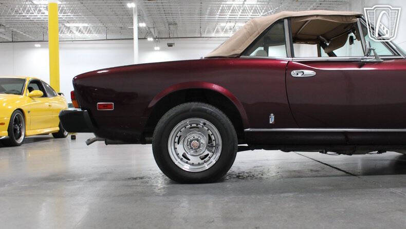 1982 FIAT 2000 Spider