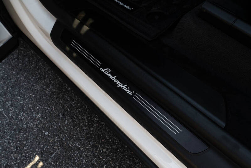 2024 Lamborghini Urus Performante