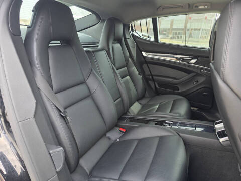 2013 Porsche Panamera 4