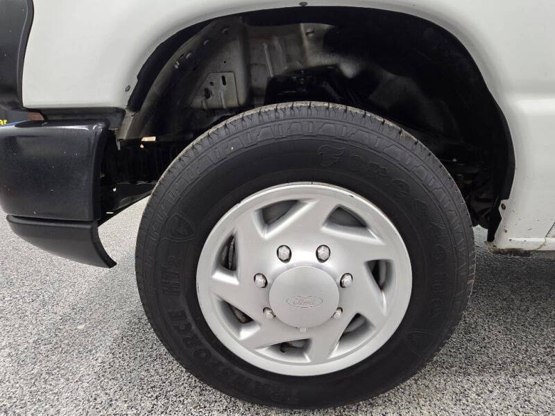 2011 Ford E-Series E-150