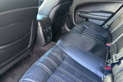 2018 Chrysler 300 S