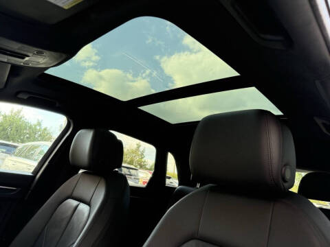 2020 Audi Q3 quattro Premium 45 TFSI