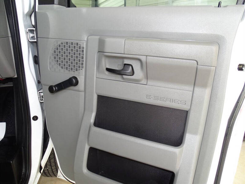 2014 Ford E-Series E-150