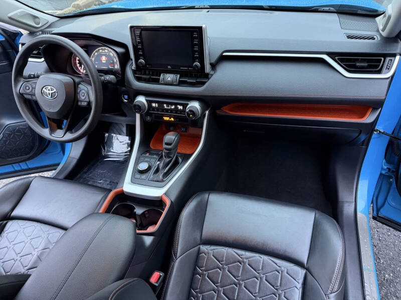 2019 Toyota RAV4 Adventure