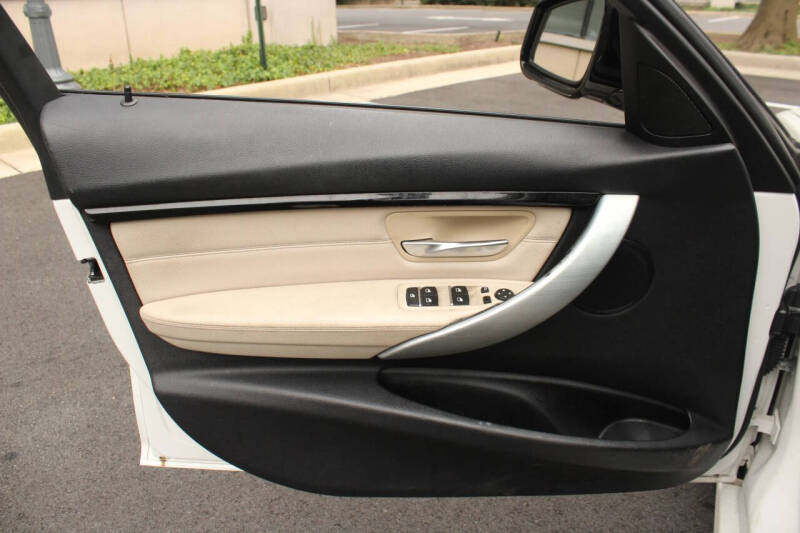 2016 BMW 3 Series 328i