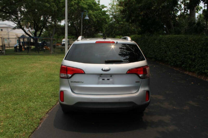 2014 Kia Sorento LX