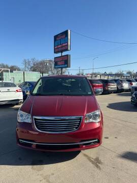 2015 Chrysler Town and Country for sale at PRISTINE AUTO SALES INC in Pontiac MI