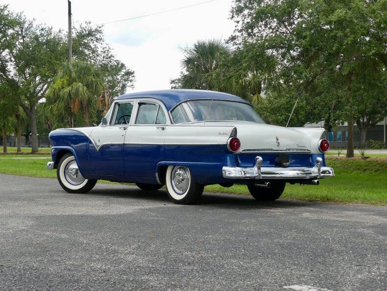 1955 Ford Fairlane