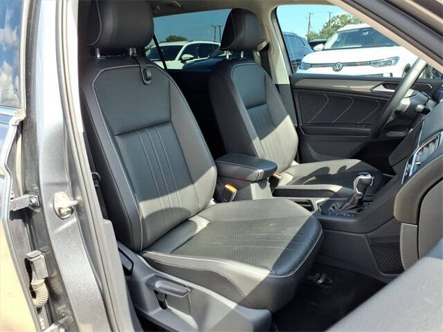 2022 Volkswagen Tiguan SE