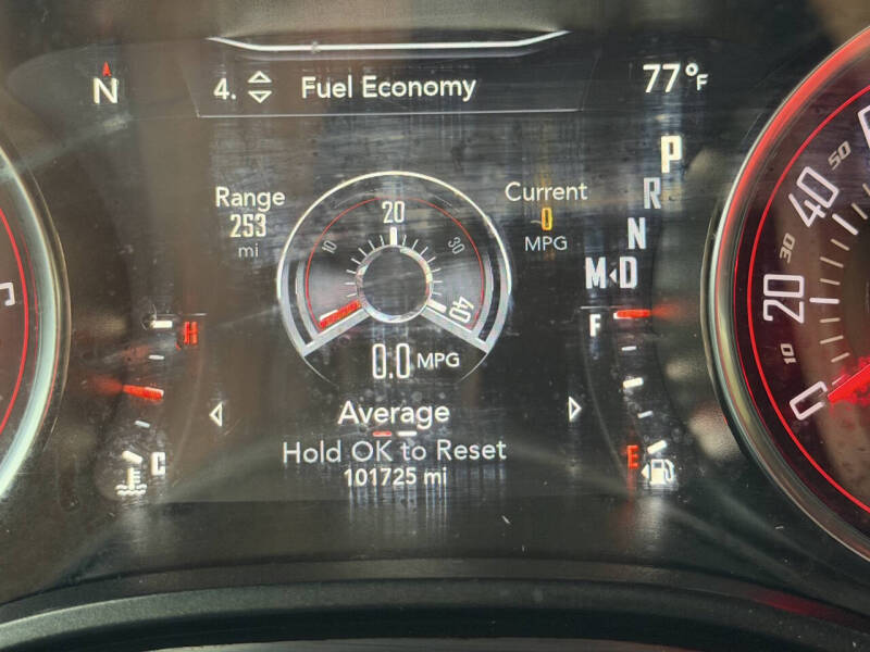 2017 Dodge Challenger SXT Plus