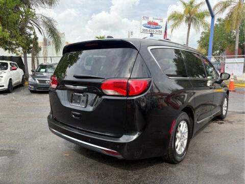 2020 Chrysler Pacifica Touring L