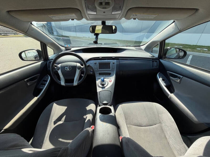 2014 Toyota Prius Two