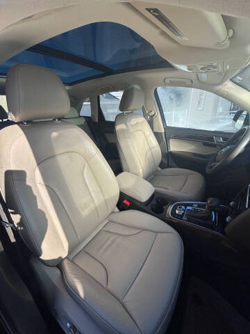 2016 Audi Q5 2.0T quattro Premium Plus