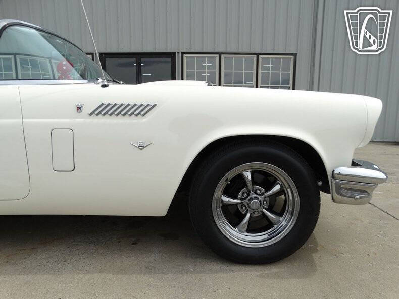 1956 Ford Thunderbird