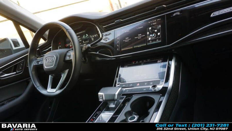 2022 Audi Q7 quattro Premium Plus 55 TFSI