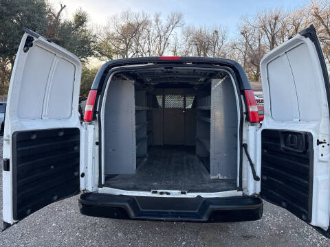 2017 Chevrolet Express 2500