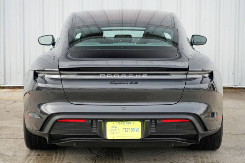 2025 Porsche Taycan 4S