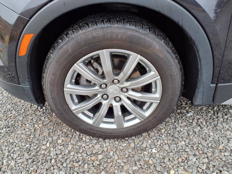 2023 Cadillac XT4 Premium Luxury