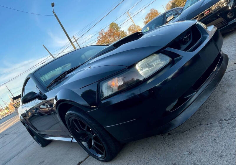 2002 Ford Mustang GT Deluxe photo 7