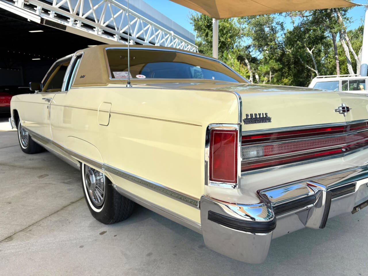 1976 Lincoln Continental 17