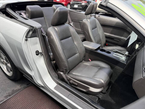 2006 Ford Mustang V6 Premium
