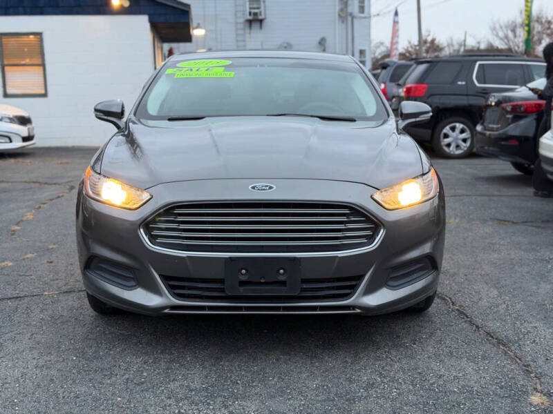 2013 Ford Fusion SE