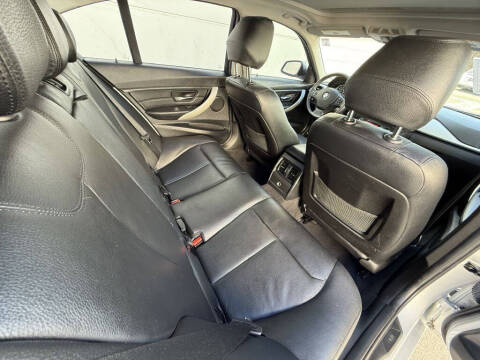 2013 BMW 3 Series 328i