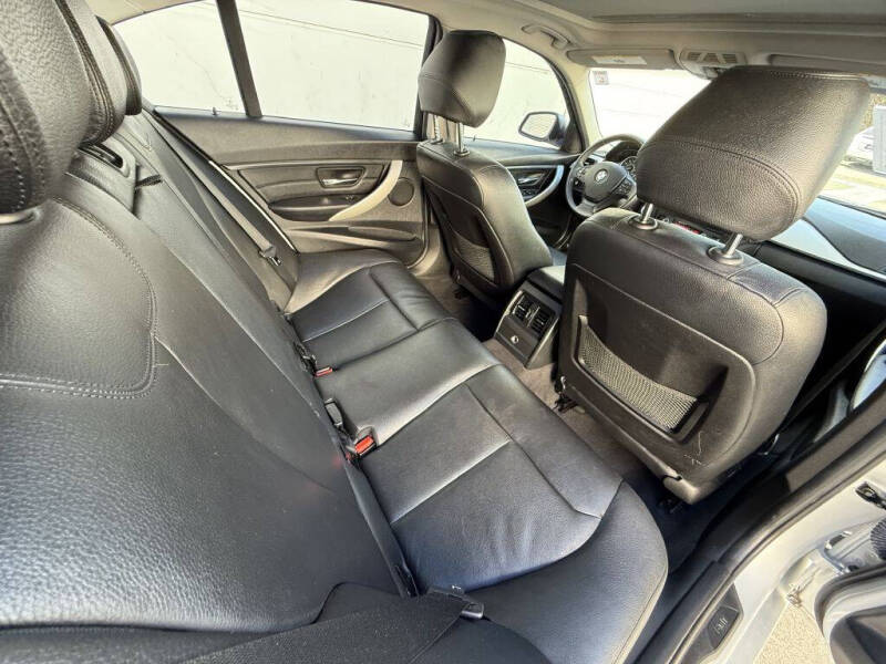 2013 BMW 3 Series 328i