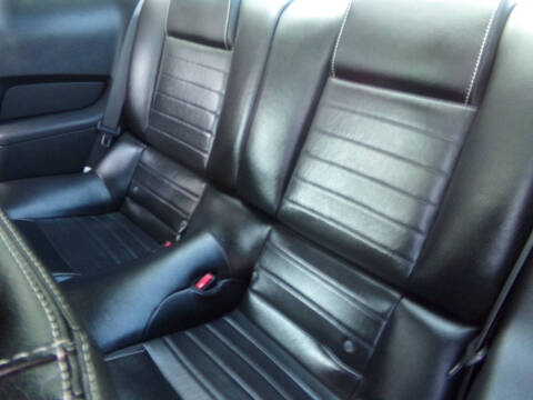 2010 Ford Mustang V6 Premium