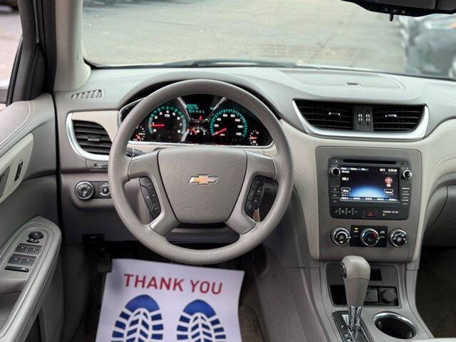 2017 Chevrolet Traverse LS