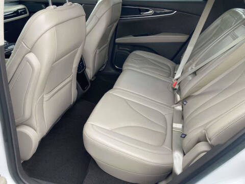 2021 Lincoln Nautilus Standard