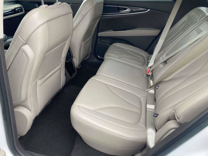 2021 Lincoln Nautilus Standard