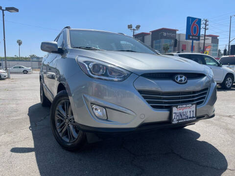 2015 Hyundai Tucson for sale at Galaxy of Cars in North Hills CA