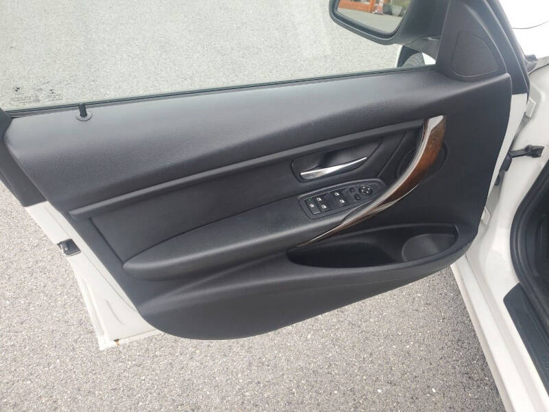 2015 BMW 3 Series 328i xDrive