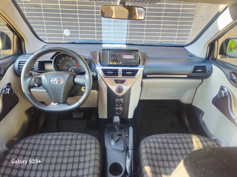 2013 Scion iQ