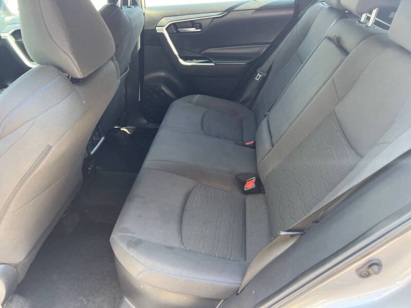 2023 Toyota RAV4 Hybrid SE