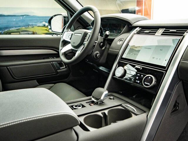 2026 Land Rover Discovery