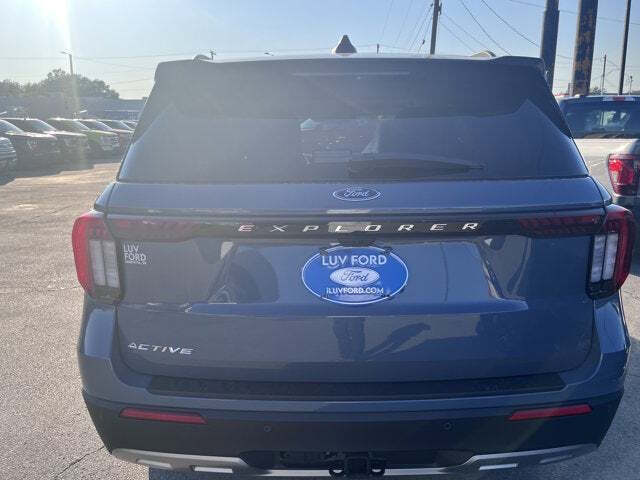 2025 Ford Explorer Active