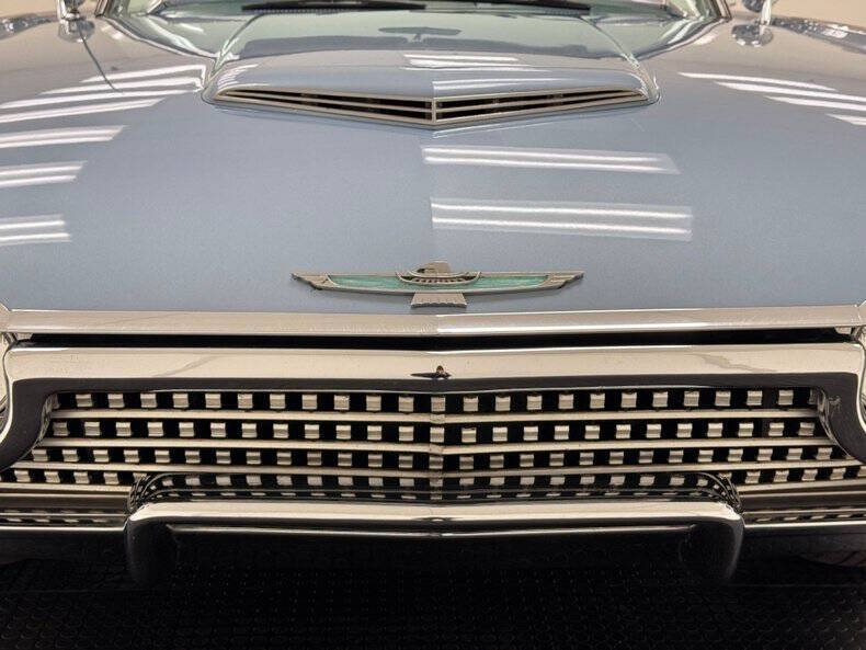1962 Ford Thunderbird