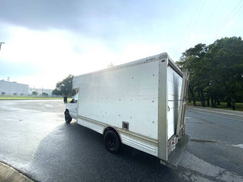 2006 Ford E-Series E-450 SD