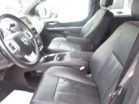 2016 Dodge Grand Caravan R/T