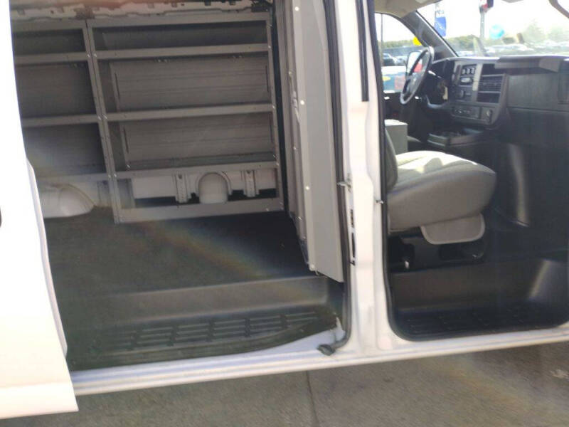 2021 Chevrolet Express 2500