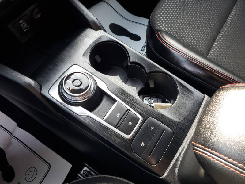 2025 Ford Escape ST-Line