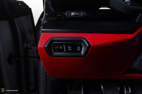 2023 Lamborghini Urus S