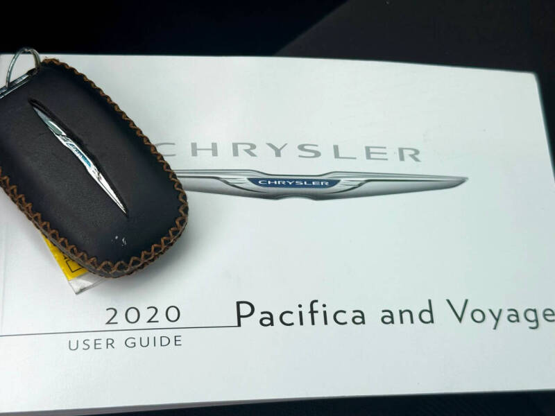 2020 Chrysler Pacifica Touring