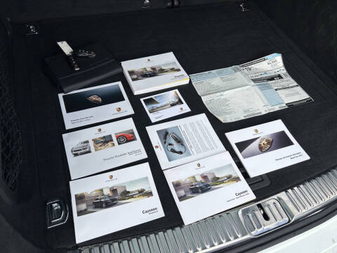 2017 Porsche Cayenne Platinum Edition