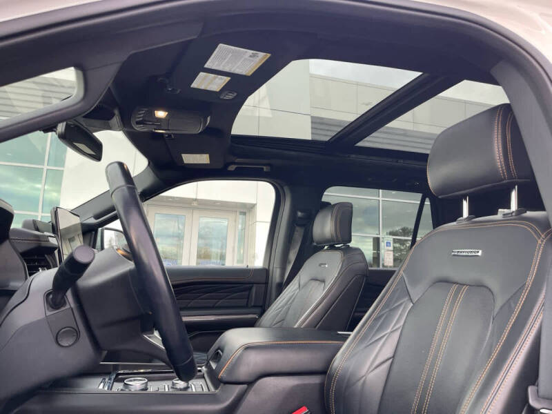 2022 Ford Expedition MAX Platinum