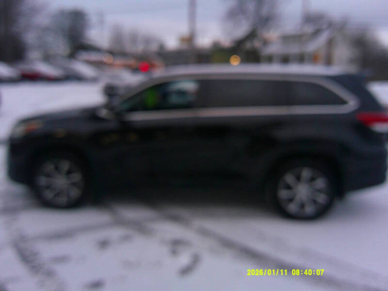 2017 Toyota Highlander SE XLE photo 4