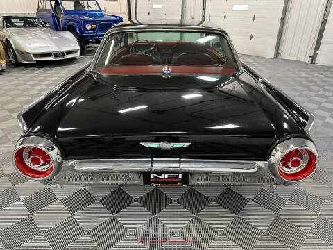 1962 Ford Thunderbird